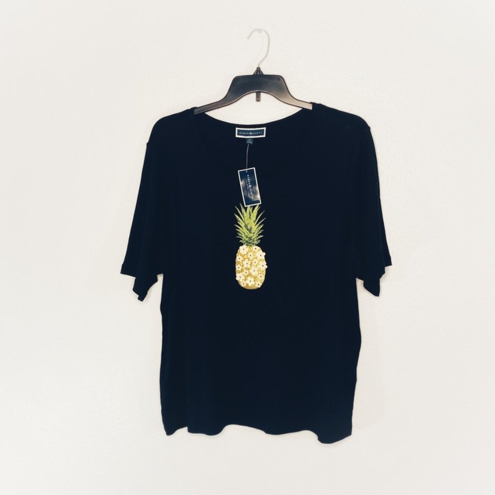 NWT Karen Scott Plus Pineapple Top; Glittered details